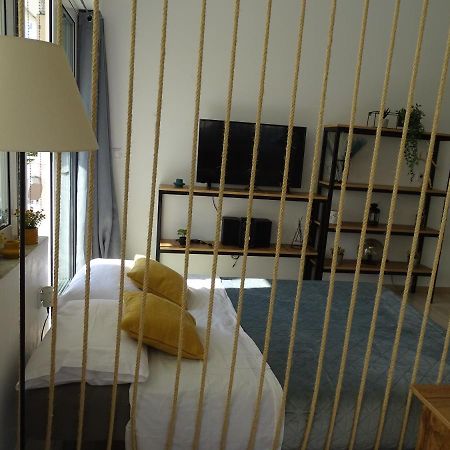 Zeus Bright & New Apartment - 25' Walk To The Acropolis Athena Bagian luar foto