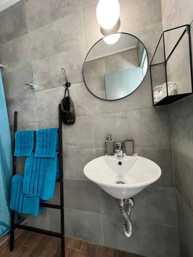 Zeus Bright & New Apartment - 25' Walk To The Acropolis Athena Bagian luar foto